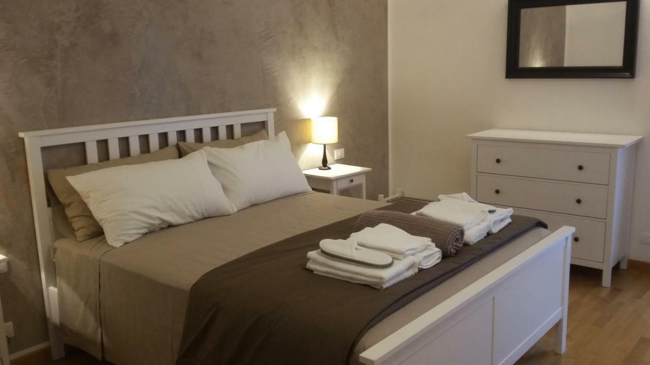 Bed and Breakfast Residenza Leon Castelnuovo del Garda Exterior foto
